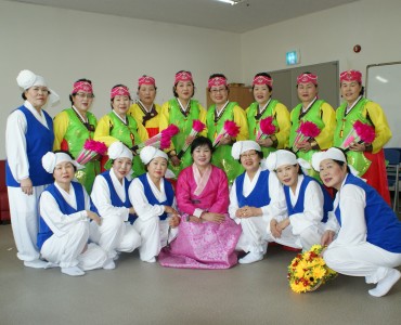 시어버이날 행사 참석 이미지