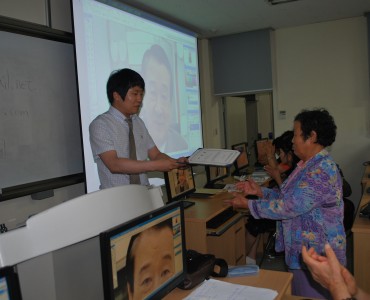 2012 실버인터넷 수료식 이미지