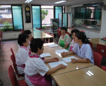 8월 조리원 위생교육 실시 이미지