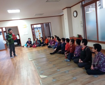 [경로당활성화사업] 화재예방교육 및 소화기 지급 이미지