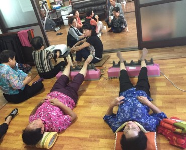 [경로당활성화사업] 무료치료연계 이미지