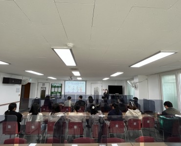 노인보호전문기관 연계 복지관 종사자 노인학대예방교육 이미지