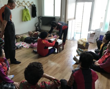 [경로당활성화사업] 무료치료연계 이미지