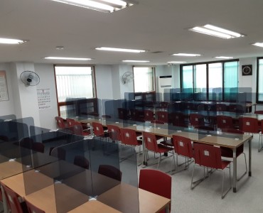 [무료급식 지원사업] 사랑의식당 아크릴 가림막 설치 이미지