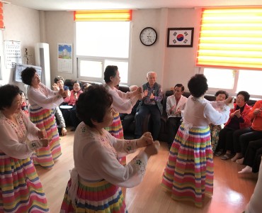 [경로당활성화사업] 우리춤공연 이미지