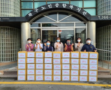 광주 북구청장 및 노인장애인복지과 직원 일동 식품키트 후원 이미지