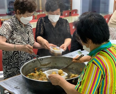 [노인자원봉사 활성화 지원사업] 선배시민 나눔누리봉사단 2회차 봉사활동 이미지