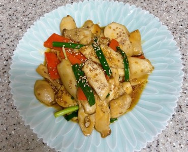 [노인맞춤돌봄서비스] 평생교육활동(새송이버섯 키우기) 이미지